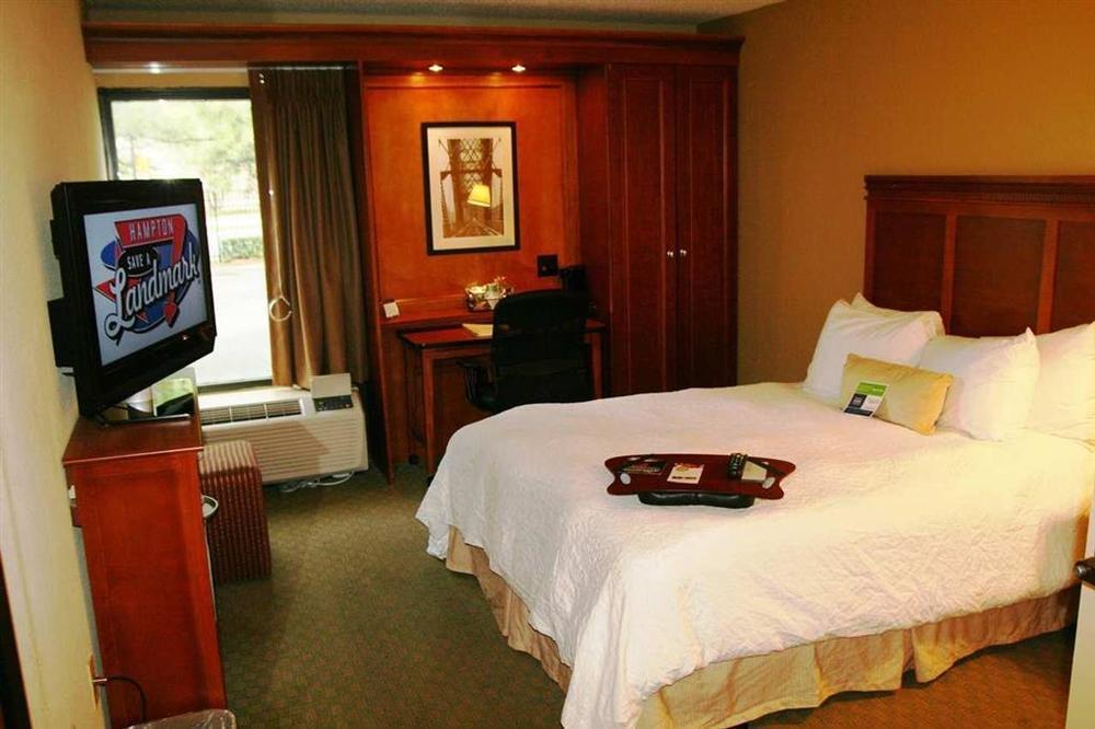 Hampton Inn Memphis Poplar Ruang foto
